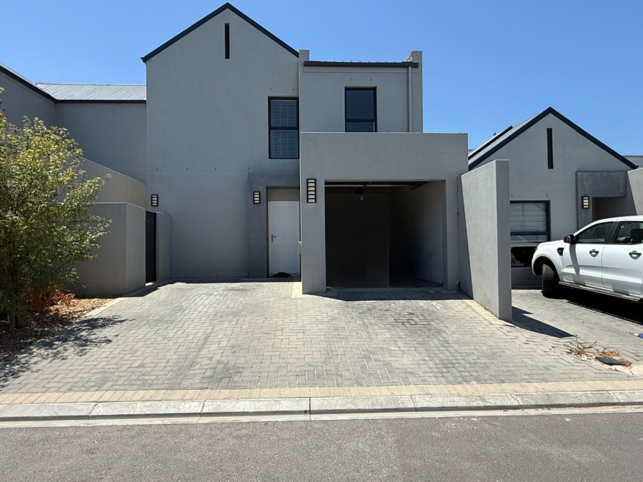 3 Bedroom Property for Sale in Aan de Wijnlanden Western Cape